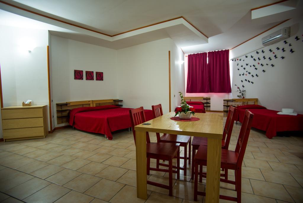 Hotel Residence Lupiae Lecce Exterior foto