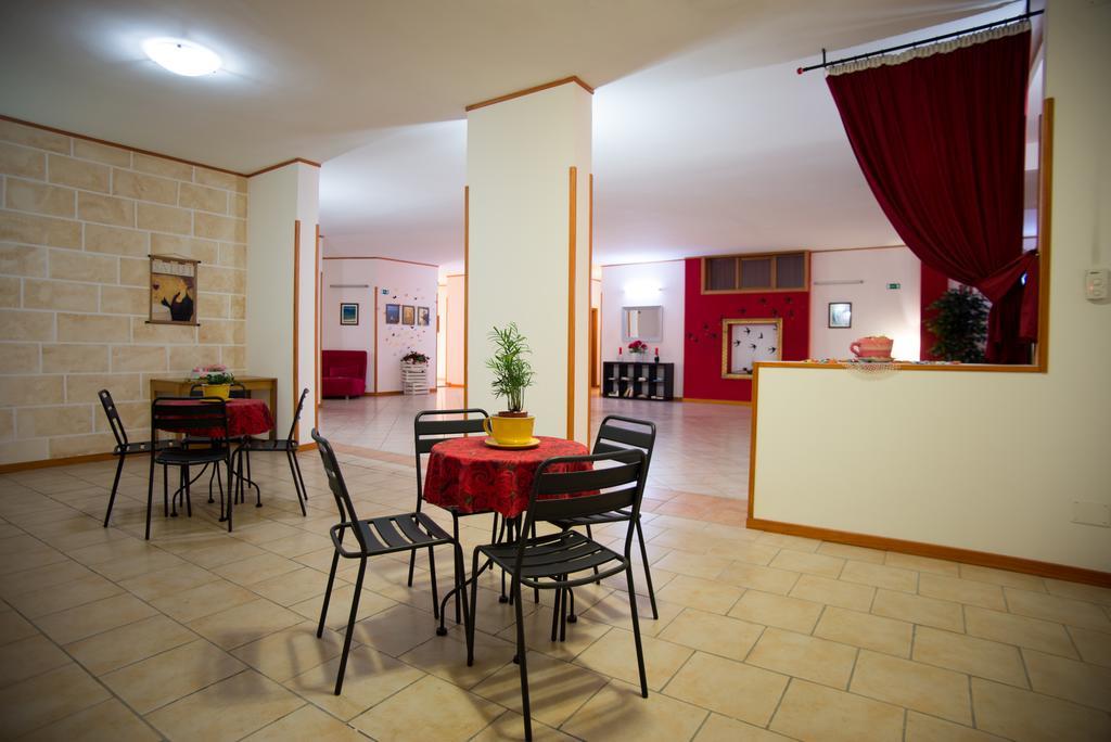 Hotel Residence Lupiae Lecce Exterior foto